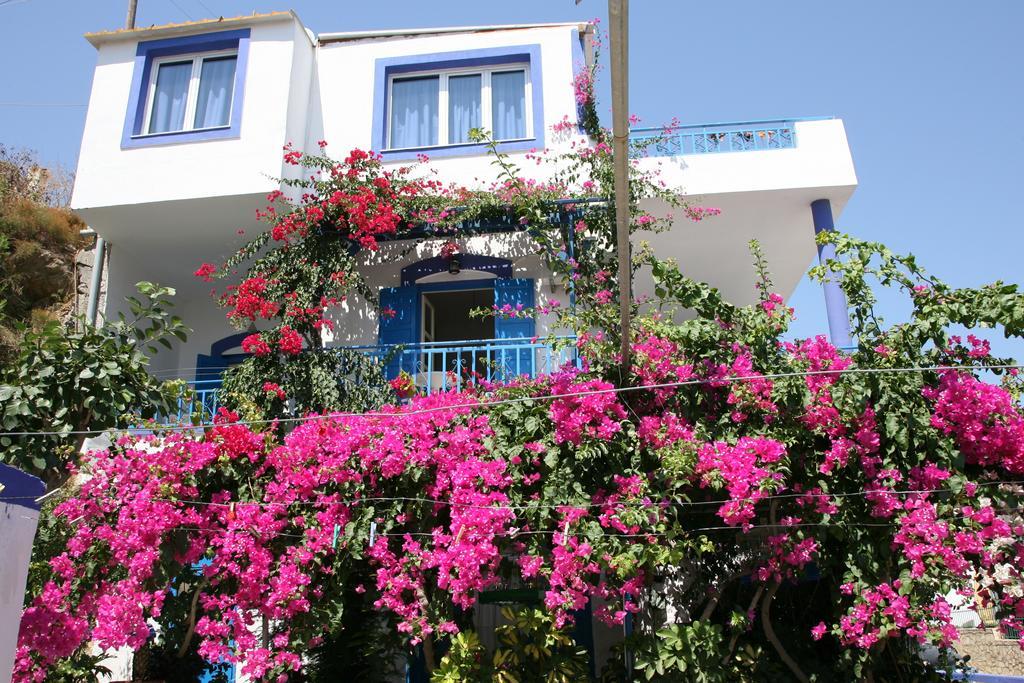 Studios Happiness Panteli Exterior photo